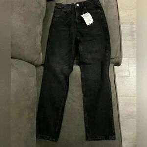 NWT. Zara mom fit ankle length high rise black jeans size 4 26